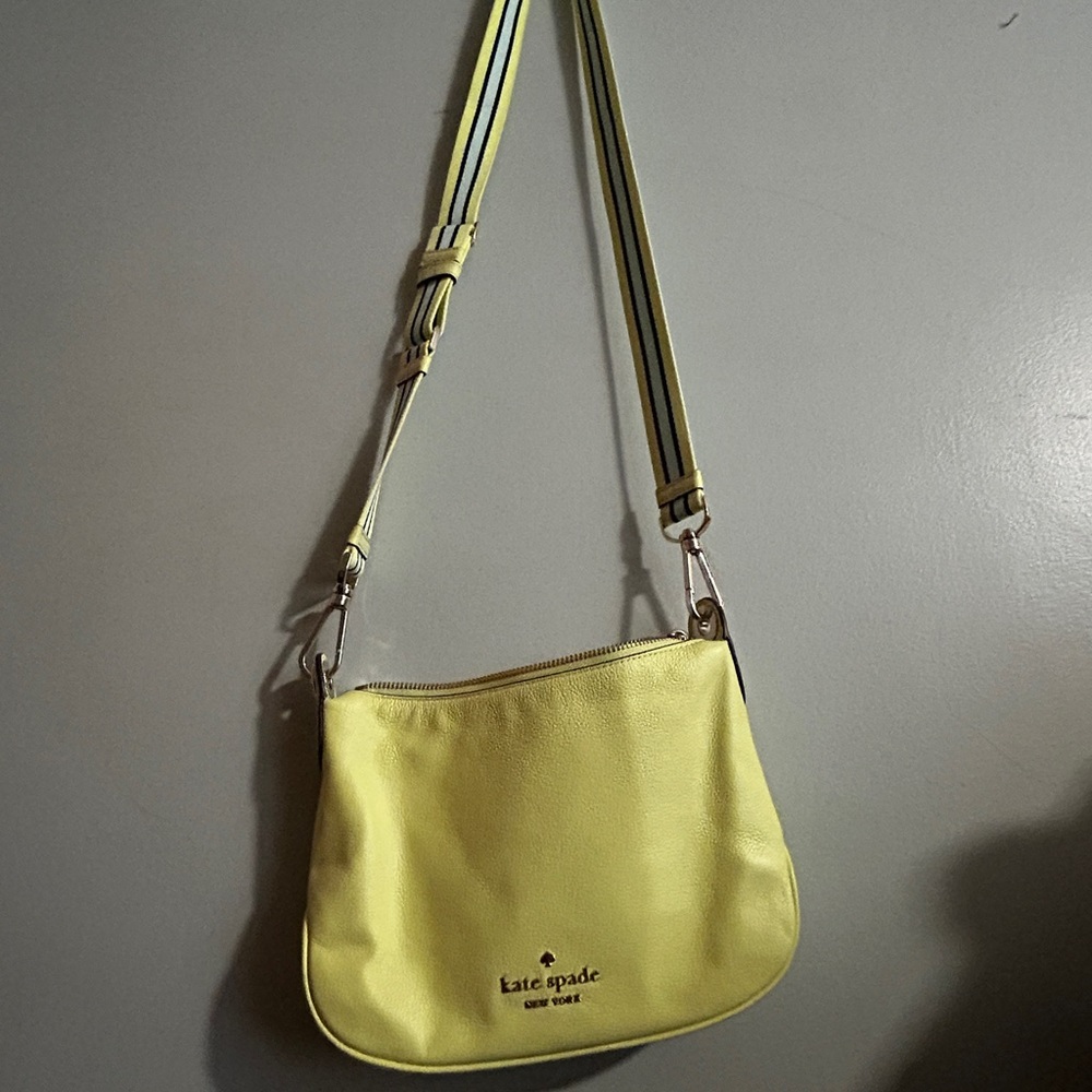 Kate Spade Rosie Leather Crossbody Bag in Melon Rind